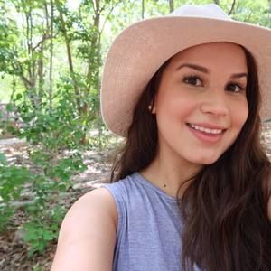 Meet your Posher, Maria jose